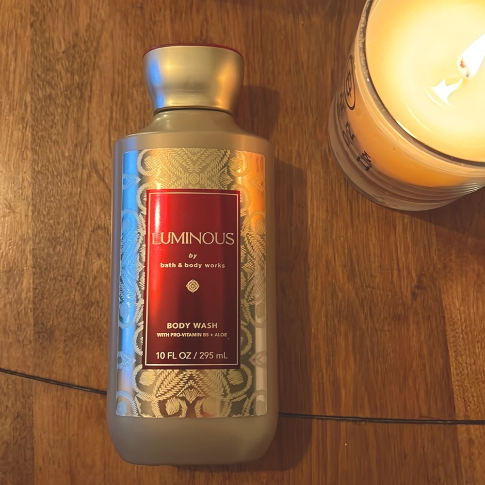 Luminous Bath & Body Works Shower Gel